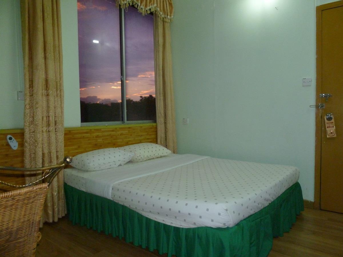 7 Hung Hung Inn Kota Kinabalu Exterior foto